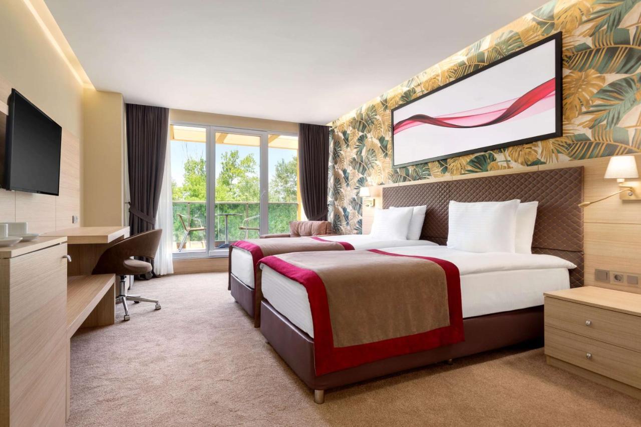 Ramada By Wyndham Istanbul Sile Hotel Bagian luar foto