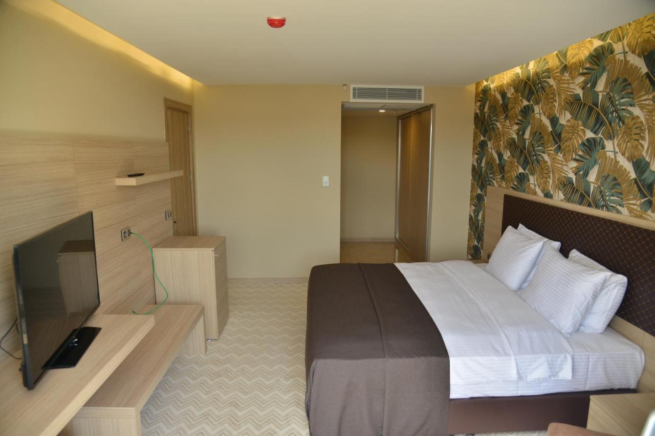 Ramada By Wyndham Istanbul Sile Hotel Bagian luar foto